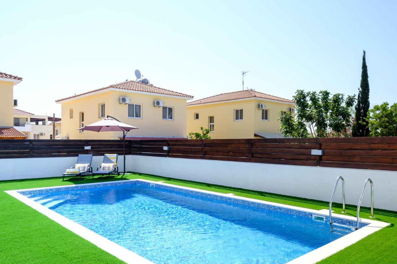 Voroklini Villa With Pool Larnaca Extérieur photo