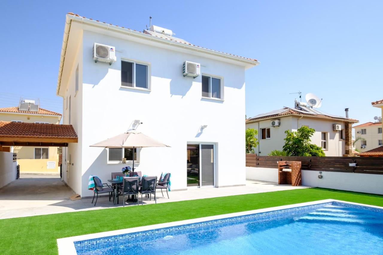 Voroklini Villa With Pool Larnaca Extérieur photo